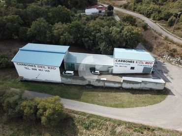 Industrial building for sale in Porto Alto