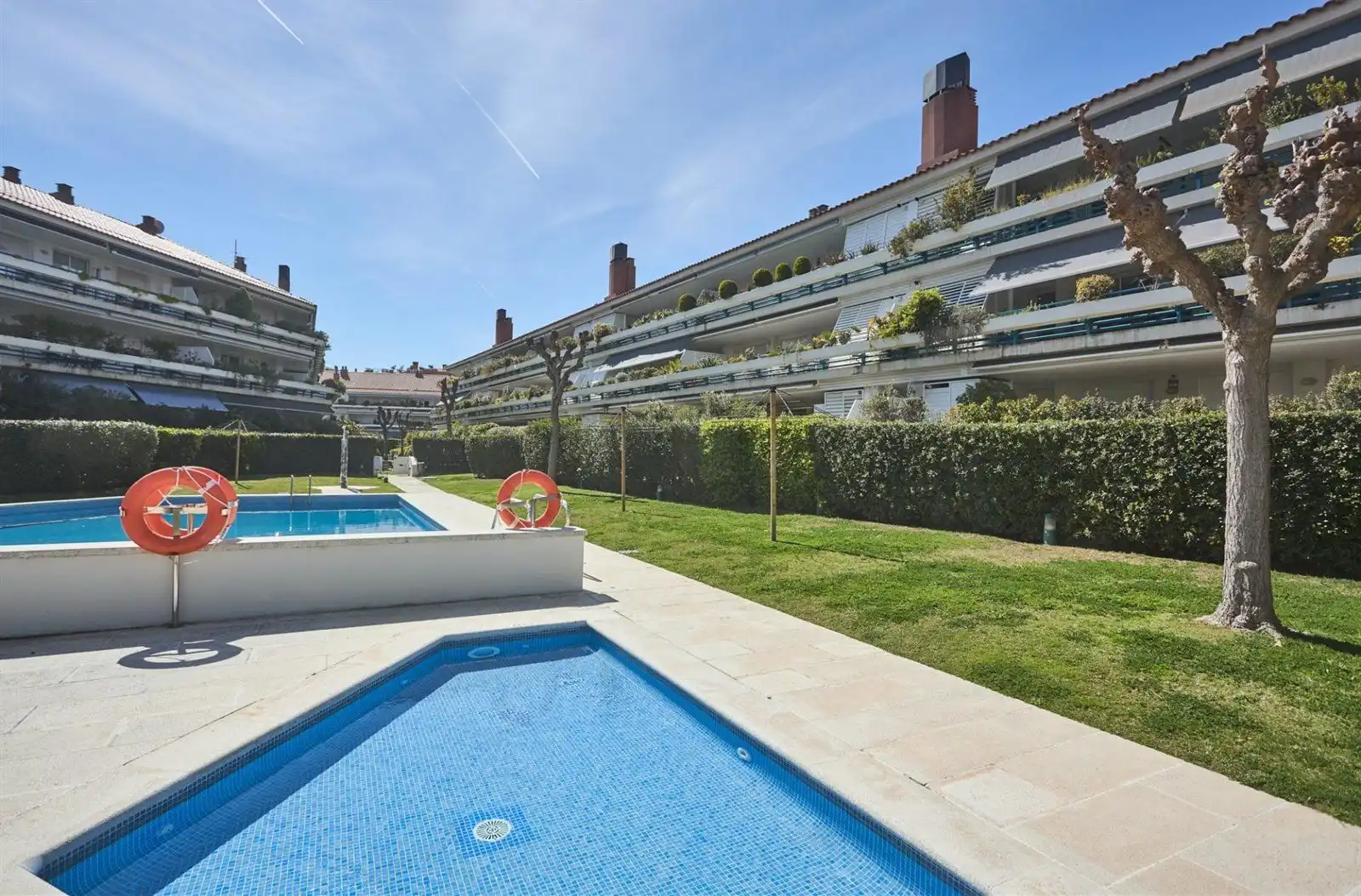 Piscina de Piso en venta en Sitges con Calefacción, Terraza y Piscina