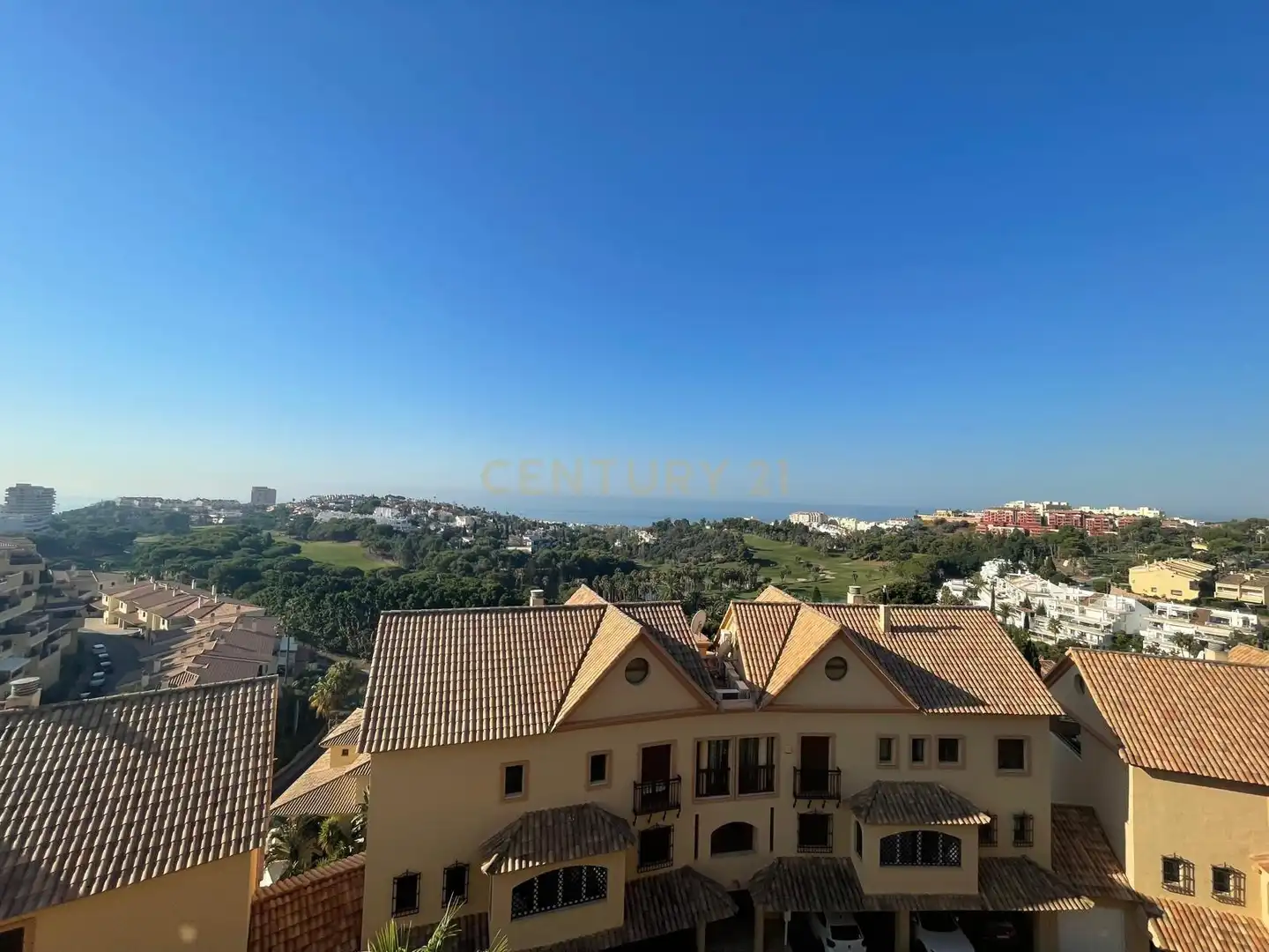 Apartament amb terrassa en venda a AR DOÑA MARIA-SUR 3(I) CONJUNTO LAS AMAPOLASBENALMADENA (MÁLAGA) bloque 6
