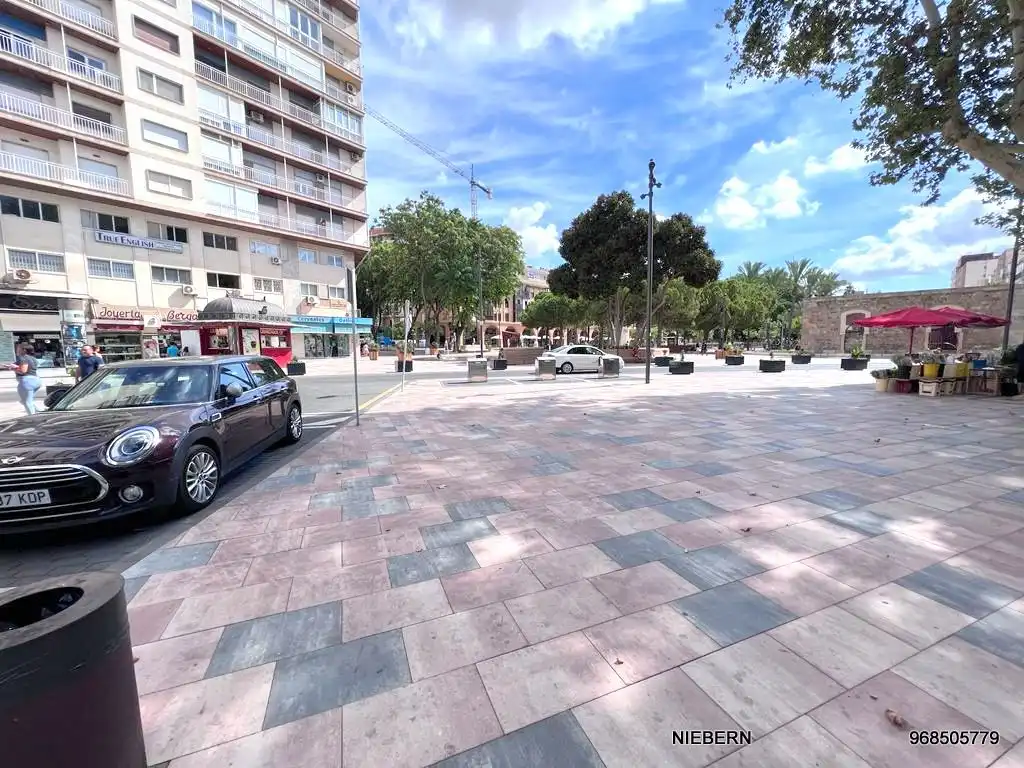 Local comercial en alquiler en Calle Canales 18, imagen 6