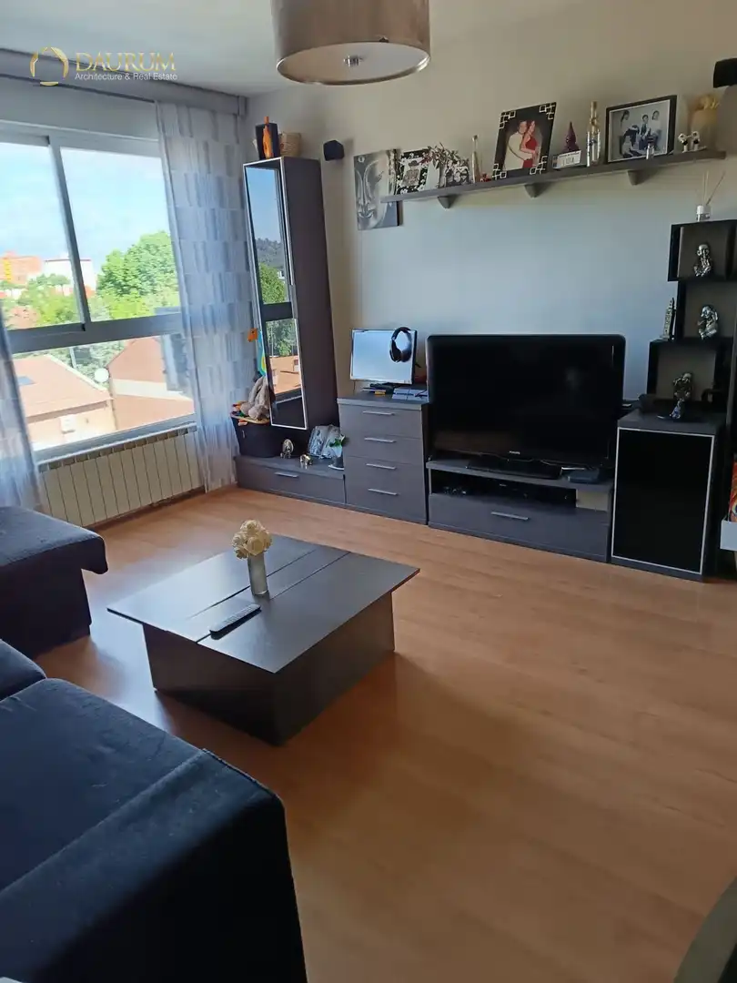 Living room of Flat for sale in Alcalá de Henares  with Air Conditioner, Heating and Terrace