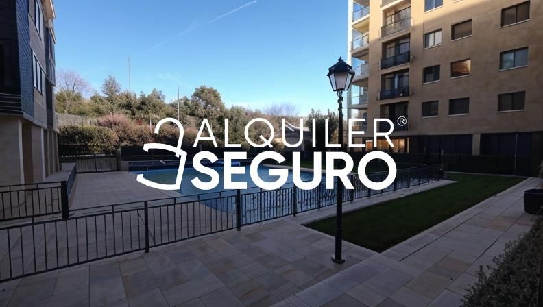 Exterior view of Flat to rent in  Madrid Capital  with Heating, Storage room and Furnished
