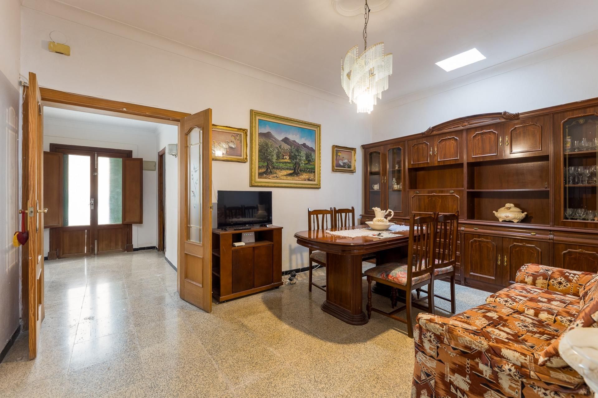 Menjador de Casa o xalet en venda en  Palma de Mallorca amb Calefacció, Jardí privat i Terrassa