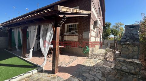 Foto 4 de Casa adosada en venda a Torrecastillo, Seseña