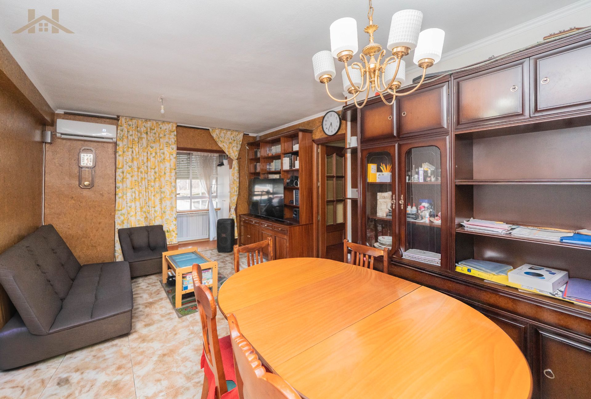 Dining room of Flat for sale in Majadahonda  with Air Conditioner, Heating and Oven