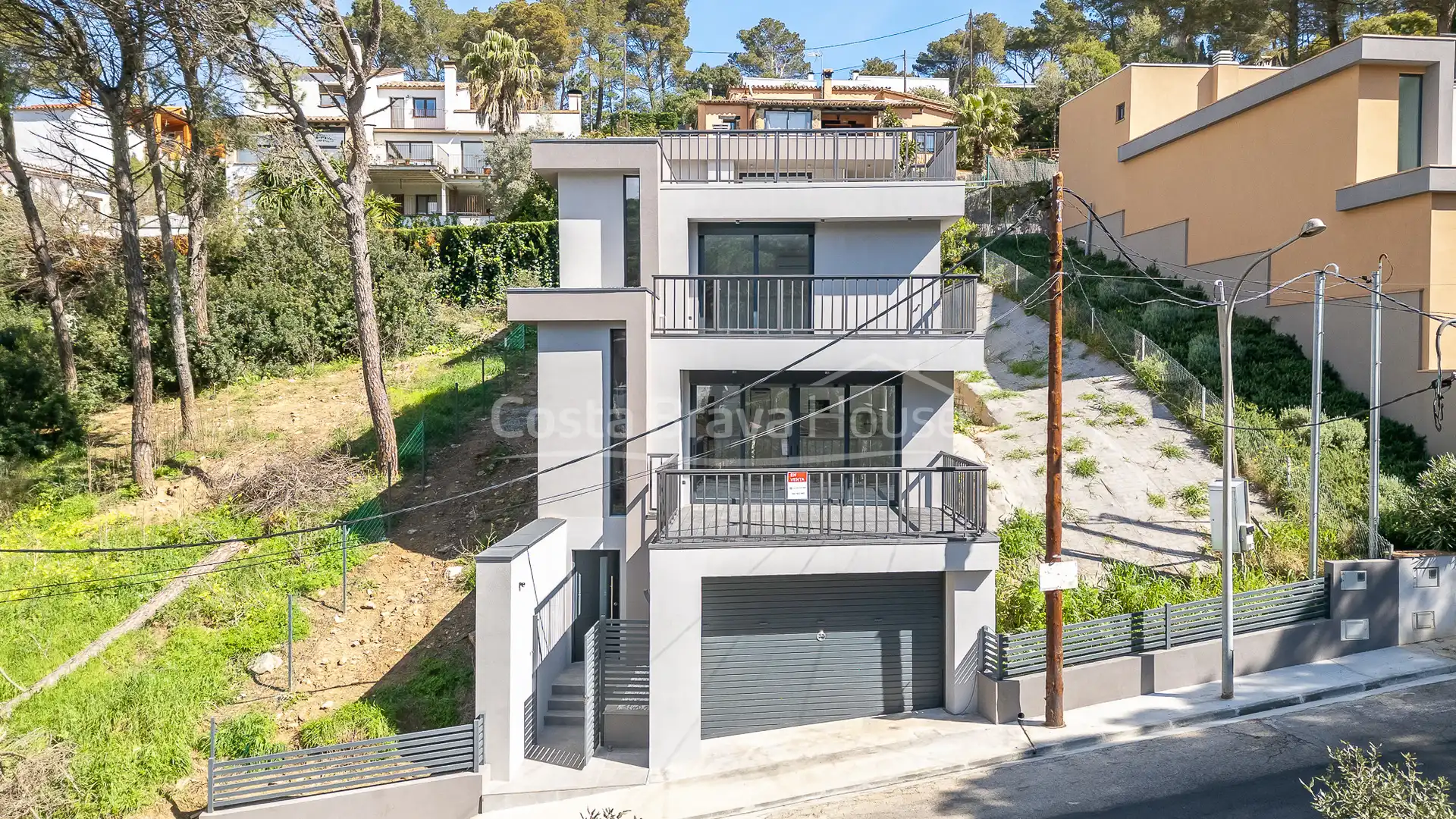 Casa con jardín en venta en Carrer de Joan Maragall, imagen 2