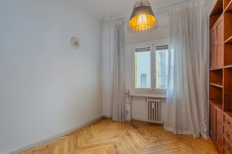 Schlafzimmer von Wohnung zum Verkauf in Madrid mit Heizung, Terrasse und Möbliert