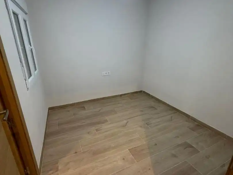 Wohnung zum Verkauf in Reus mit Klimaanlage, Terrasse und Balkon