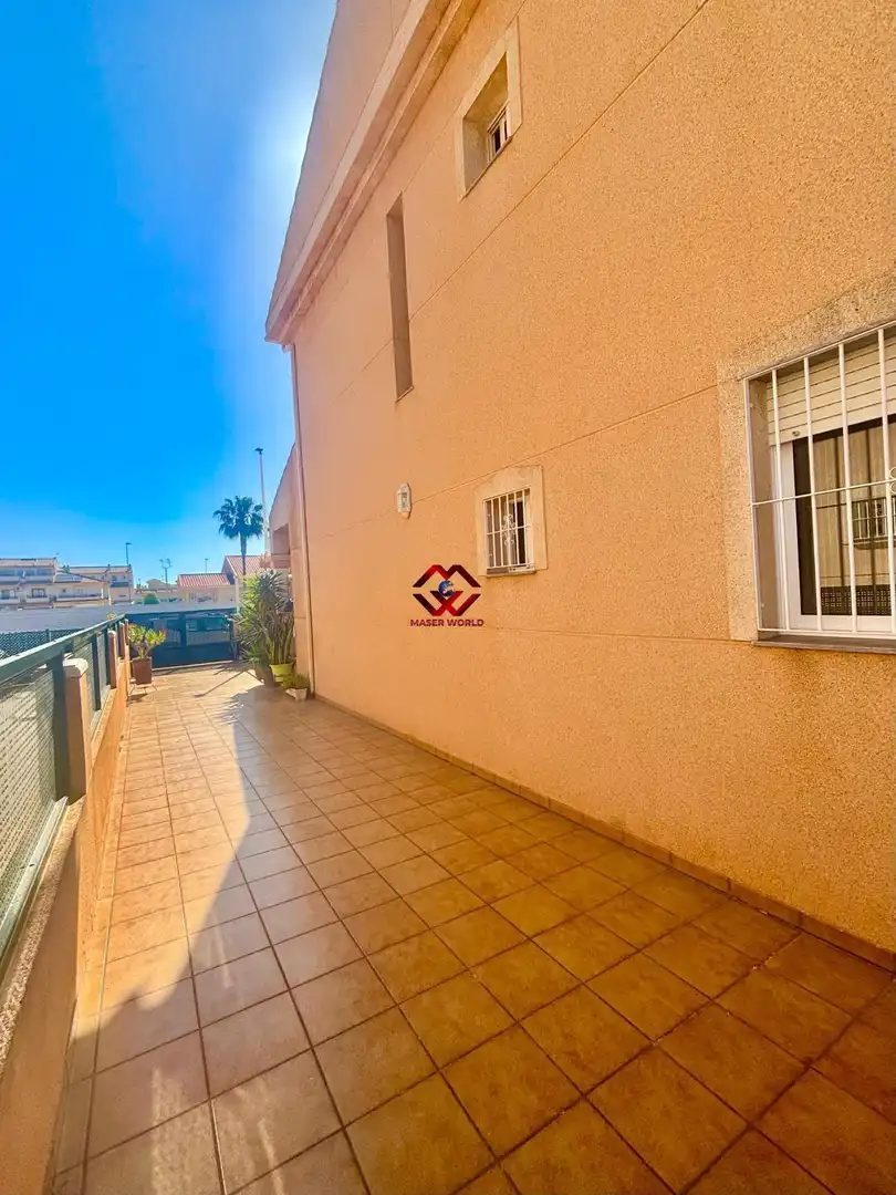 Villa avec terrasse à vendre à Santiago de la Ribera, imagen 2