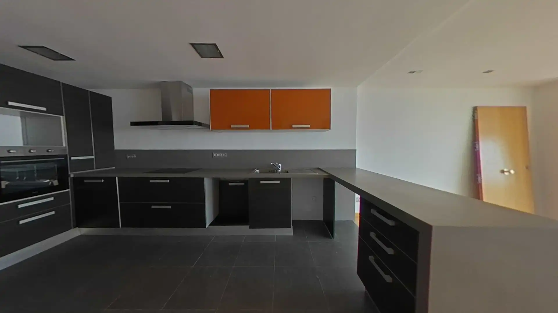 Cuina de Apartament en venda en Alicante / Alacant amb Piscina