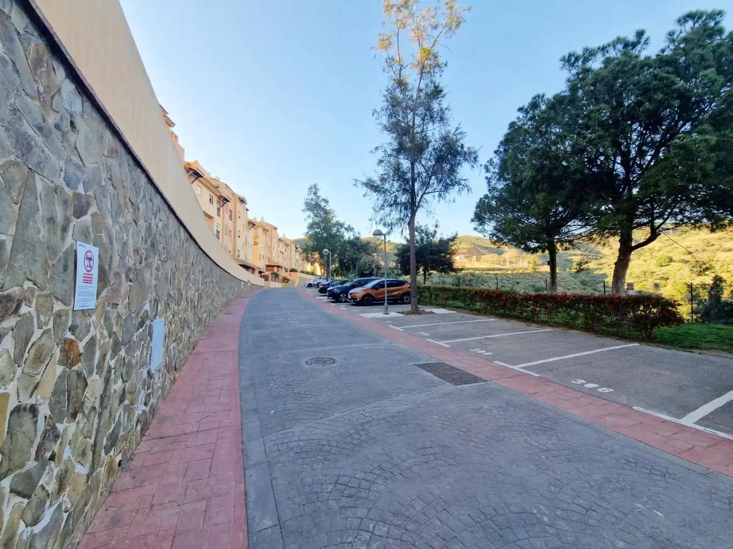Parkplatz von Wohnung zum Verkauf in Rincón de la Victoria mit Klimaanlage, Heizung und Terrasse