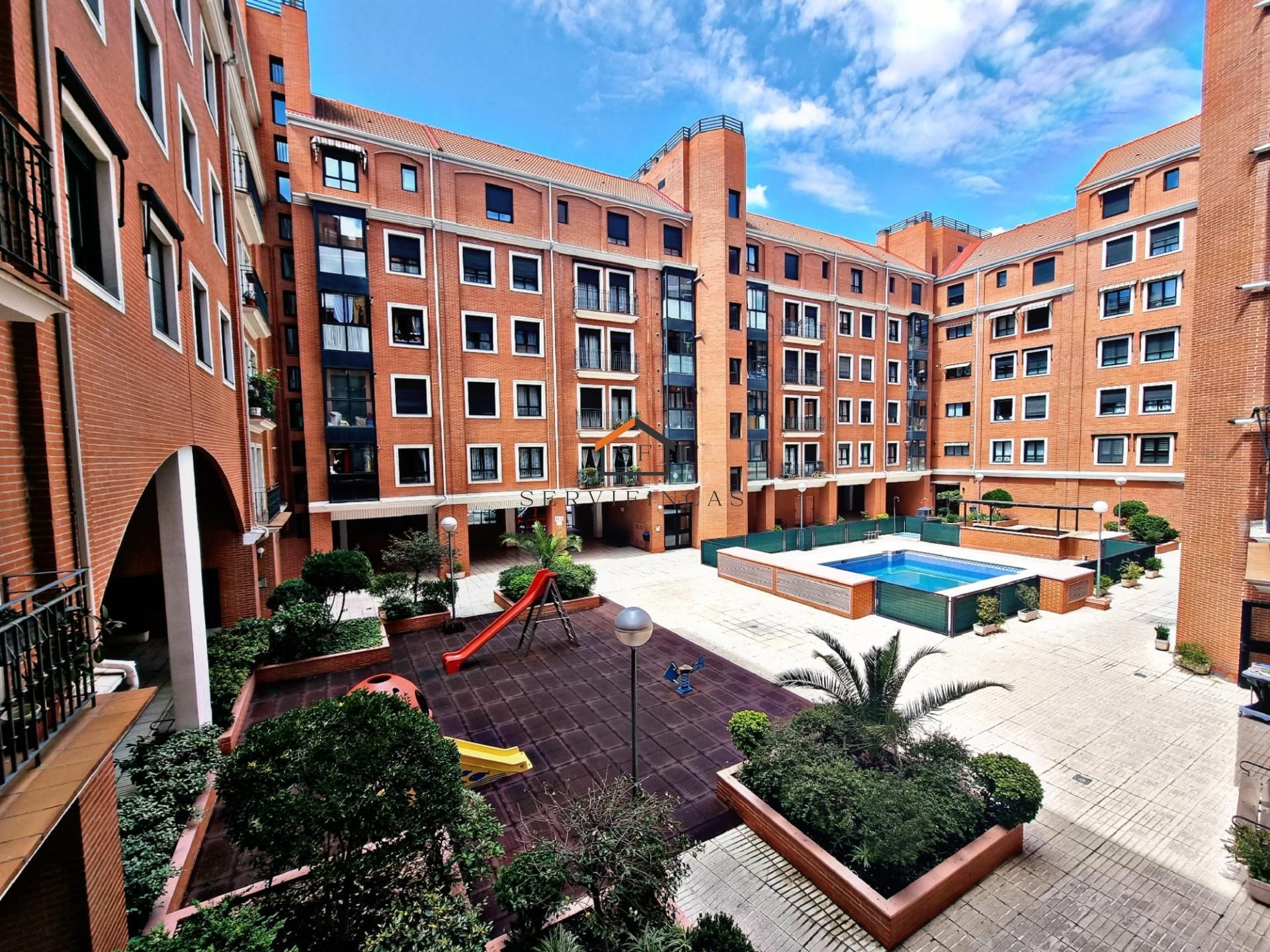 Exterior view of Flat for sale in  Madrid Capital  with Air Conditioner, Heating and Storage room