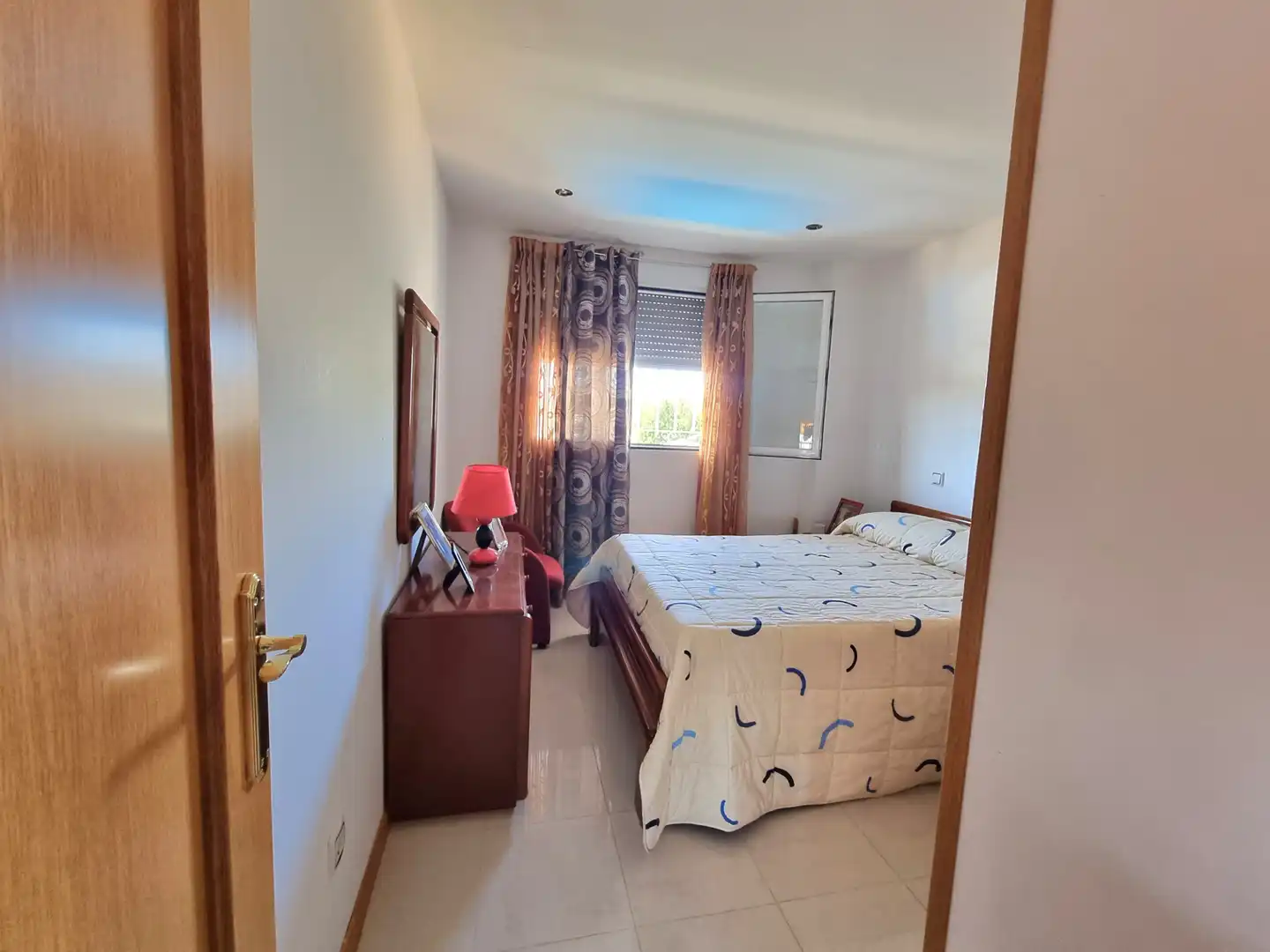 Dormitori de Casa o xalet en venda en Escalona amb Aire condicionat, Jardí privat i Traster