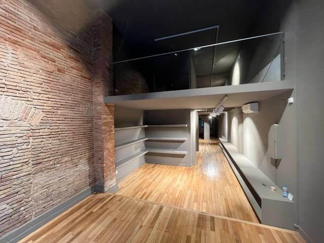 Local comercial en Alquiler en Carrer de les Hortes en Centre - Barri Vell