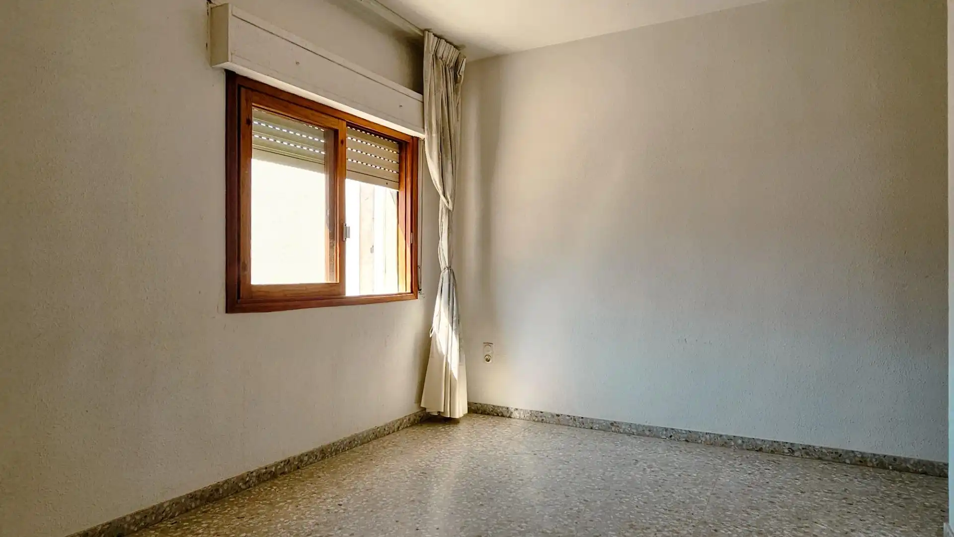 Bedroom of Flat for sale in Gandia  with Storage room and Balcony
