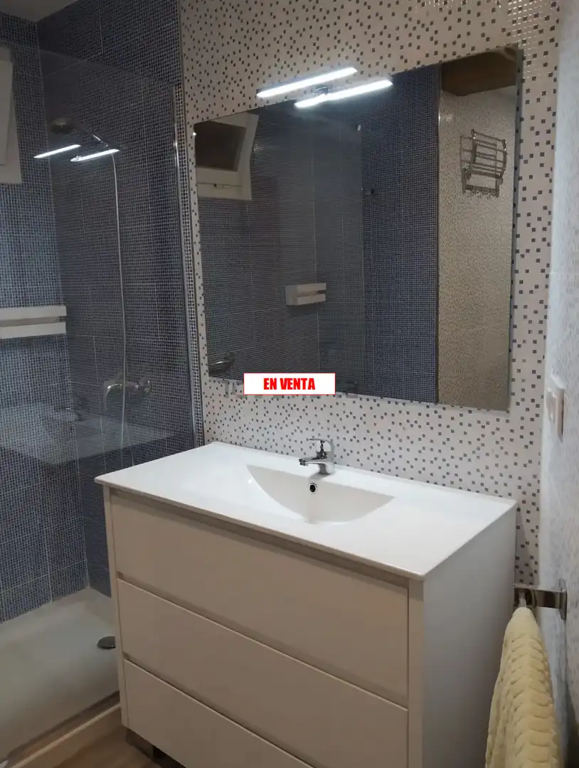 Bany de Apartament en venda en Ciudad Real amb Aire condicionat, Calefacció i Terrassa