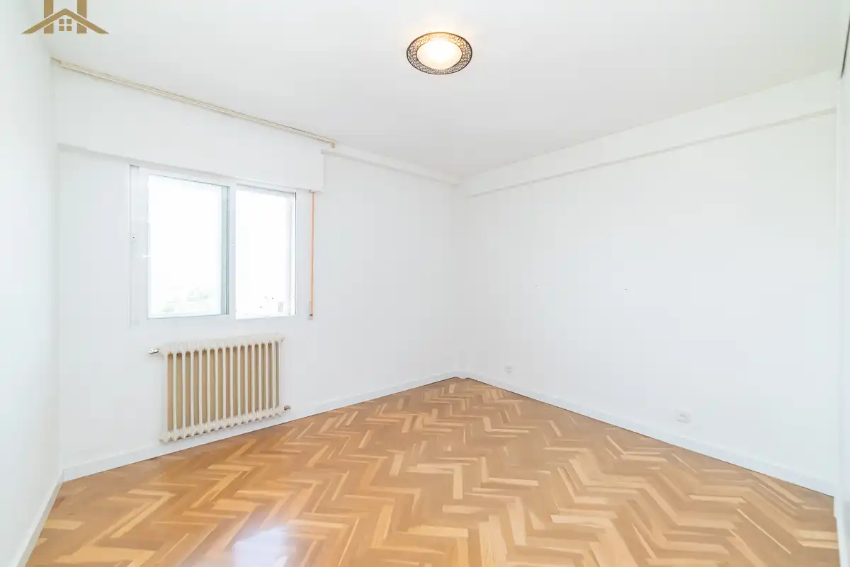 Dormitori de Pis en venda en Móstoles amb Calefacció, Parquet i Terrassa