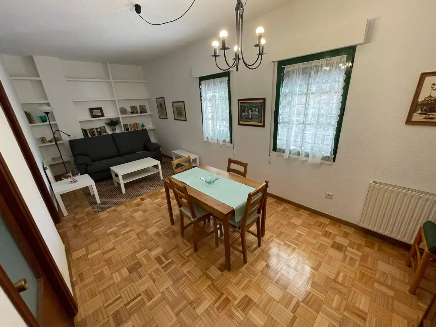 Comedor de Piso de alquiler en Alcalá de Henares con Calefacción, Parquet y Amueblado