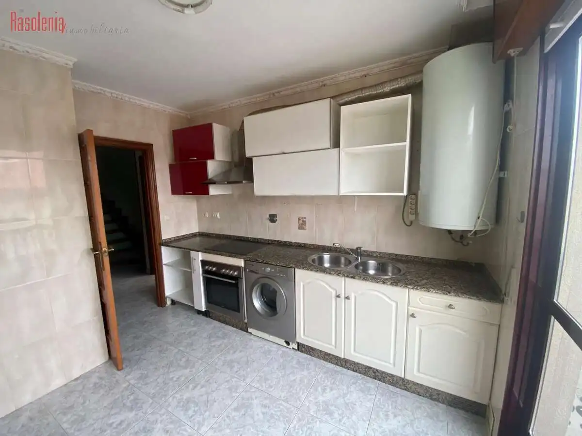 Kitchen of Flat for sale in Melide