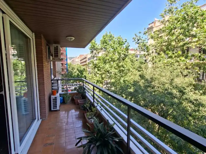Piso con ascensor en venta en calle castillejos 259, imagen 6