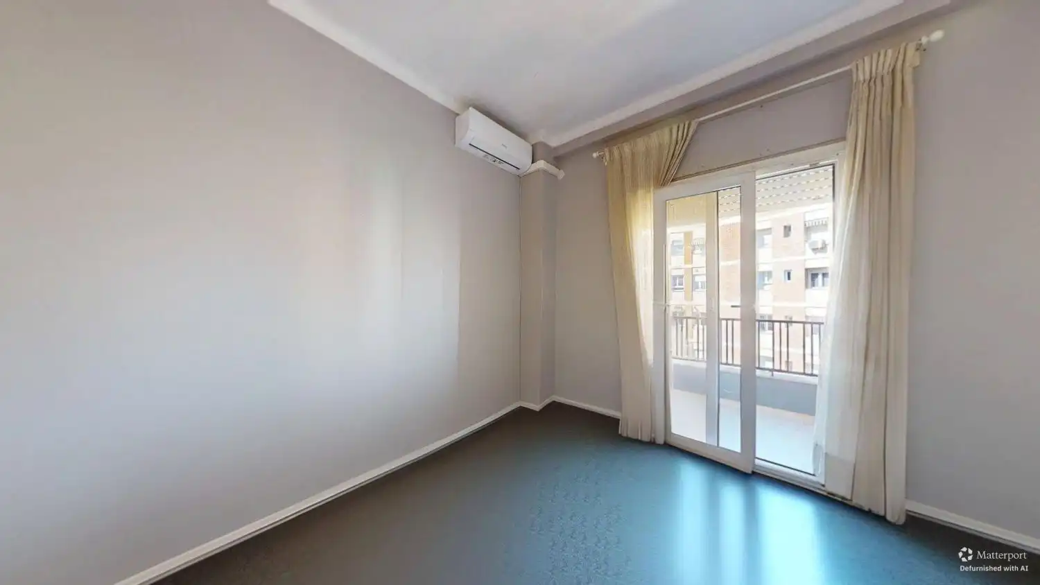 Bedroom of Flat for sale in Sevilla  with Air Conditioner, Terrace and Storage room