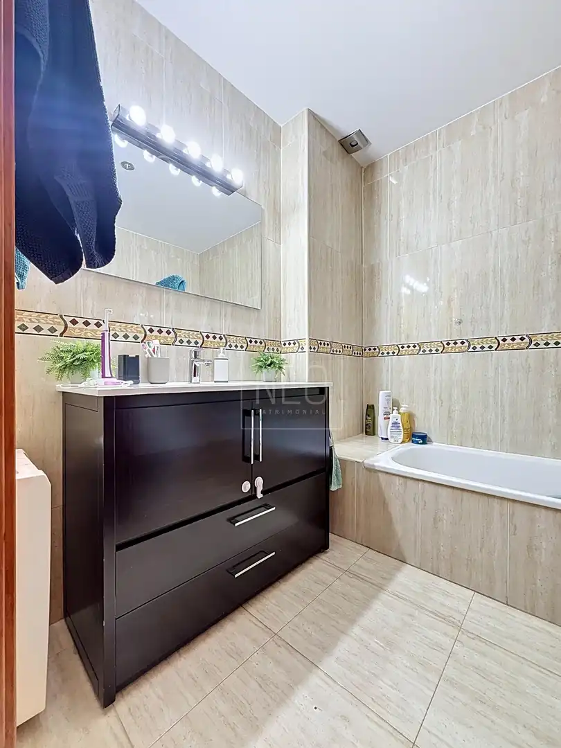 Baño de Ático en venta en Las Gabias con Aire acondicionado, Calefacción y Terraza