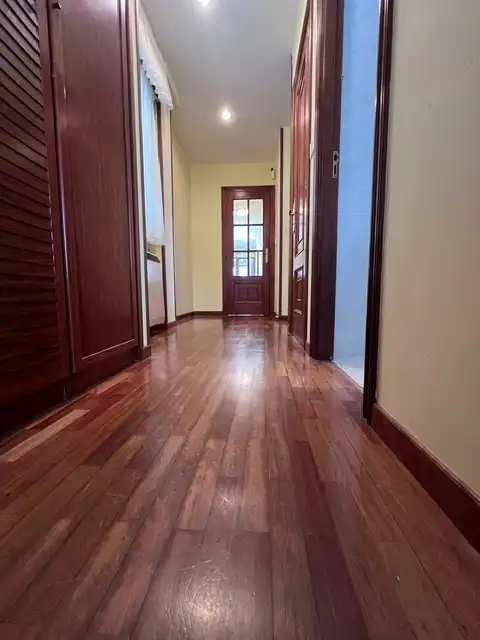 Piso en venta en A Coruña Capital  con Calefacción, Parquet y Trastero