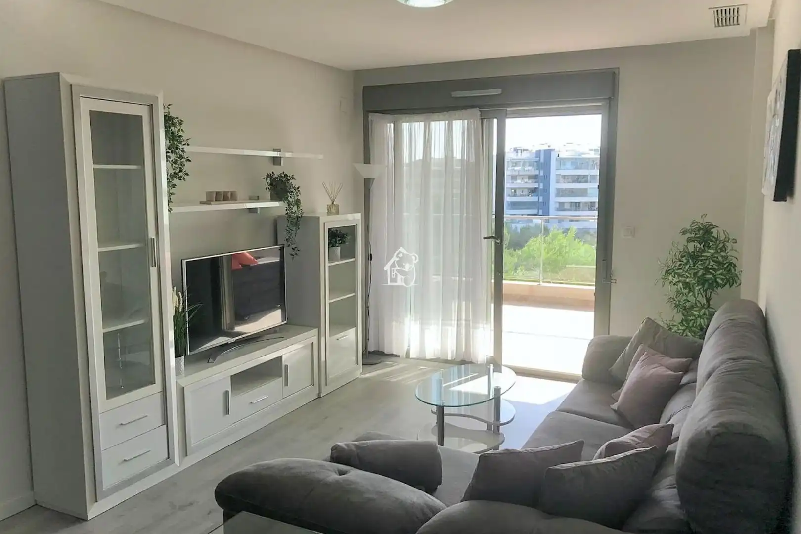 Sala de estar de Apartamento de alquiler en Orihuela con Aire acondicionado, Terraza y Piscina