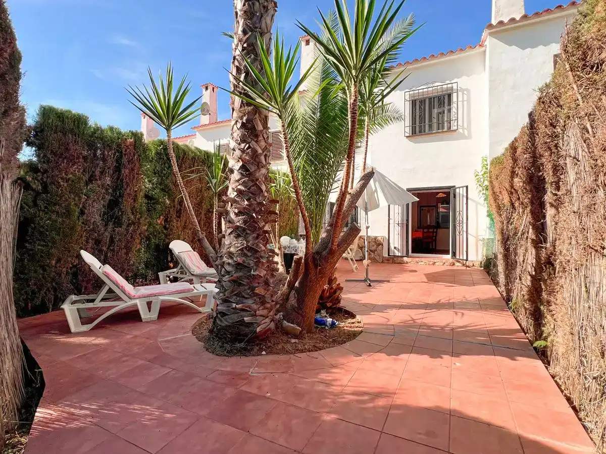 Jardí de Casa adosada en venda en Dénia amb Aire condicionat i Piscina