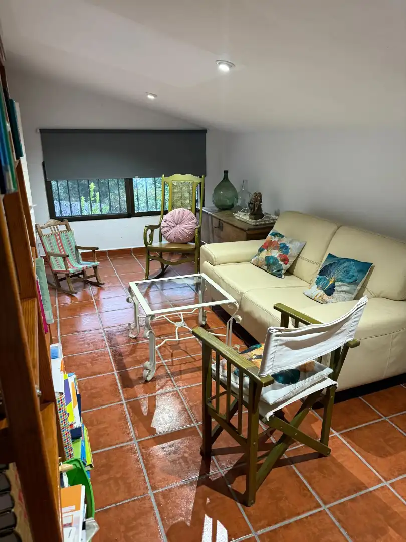 Sala d'estar de Casa o xalet en venda en El Bosque amb Jardí privat i Piscina