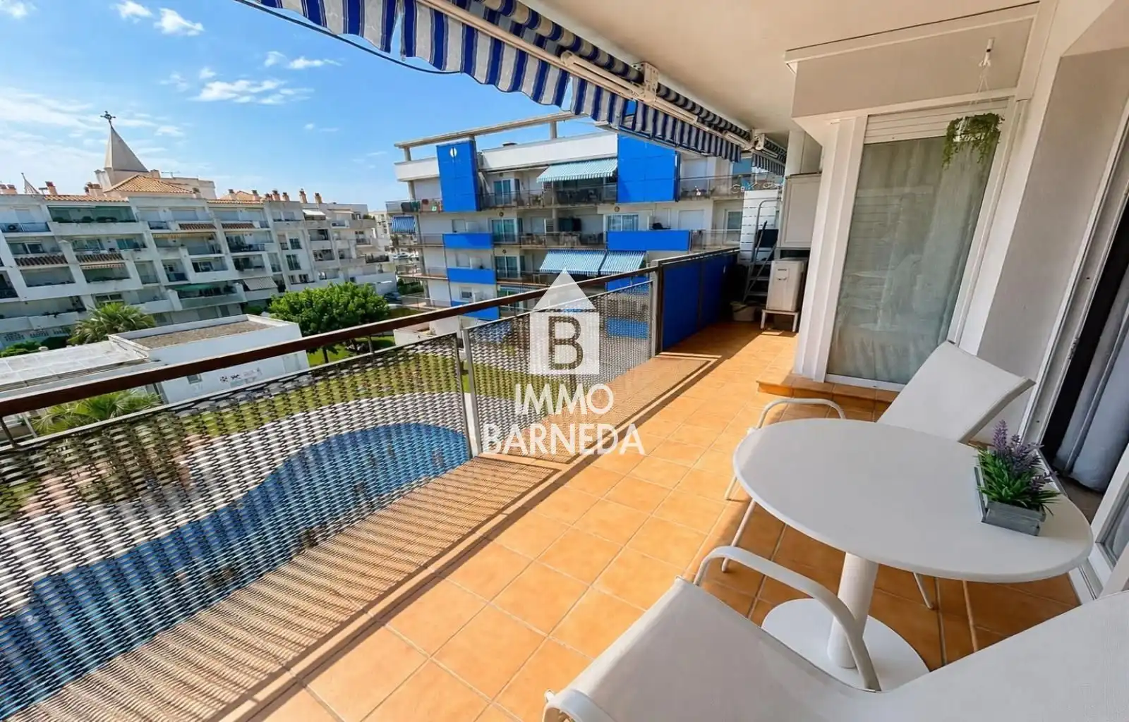 Appartement avec terrasse à vendre à Puerto Marina 2
