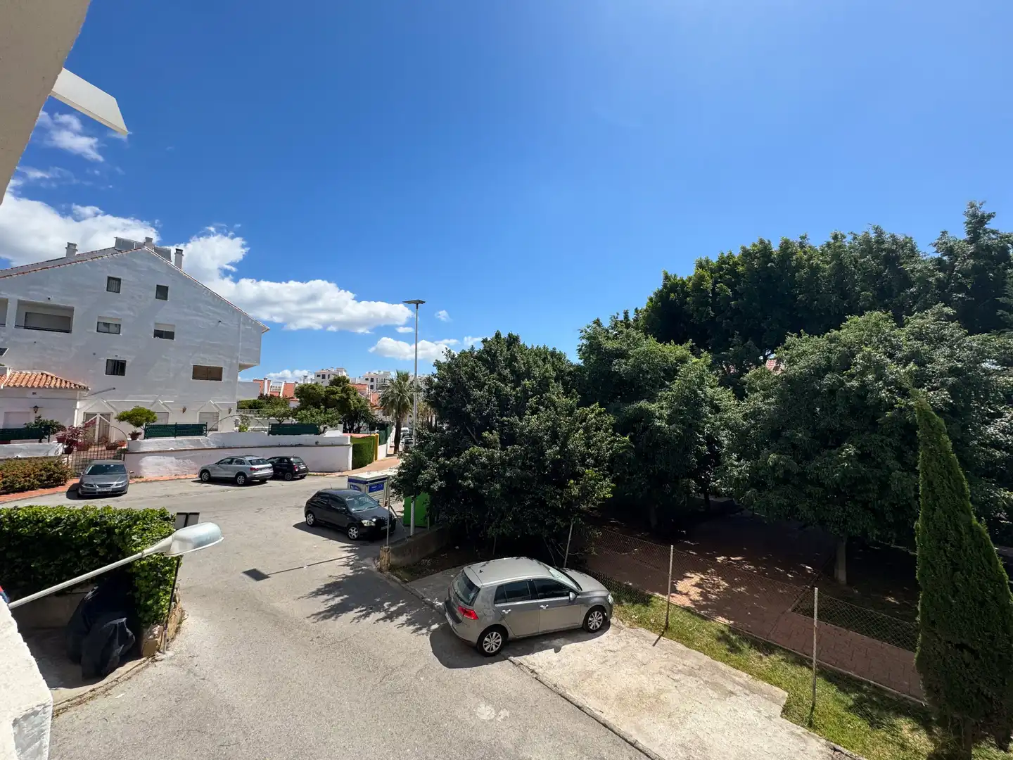 Vista exterior de Dúplex en venta en Estepona con Aire acondicionado, Terraza y Piscina