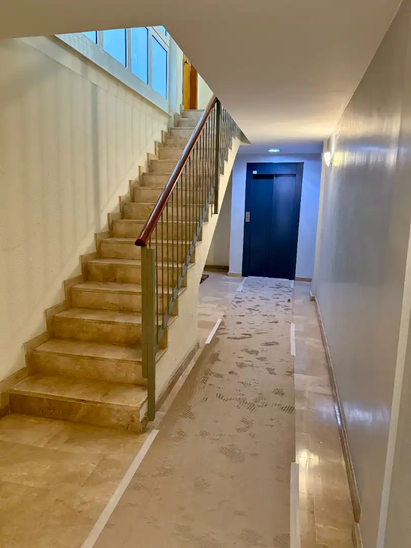 Wohnung zum Verkauf in Barcelona mit Heizung, Terrasse und Alarm