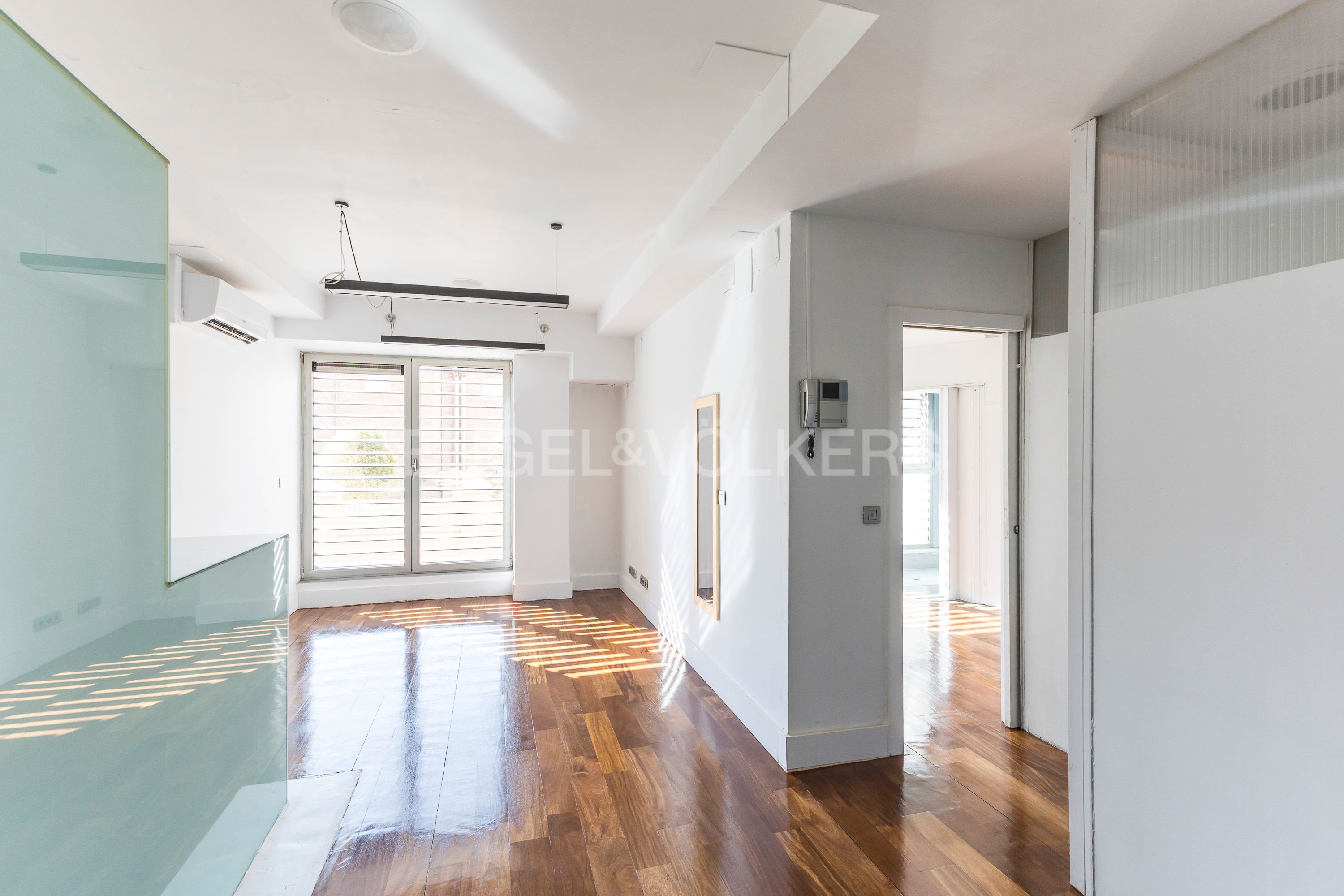 Exterior view of Apartment for sale in  Madrid Capital  with Heating and Furnished