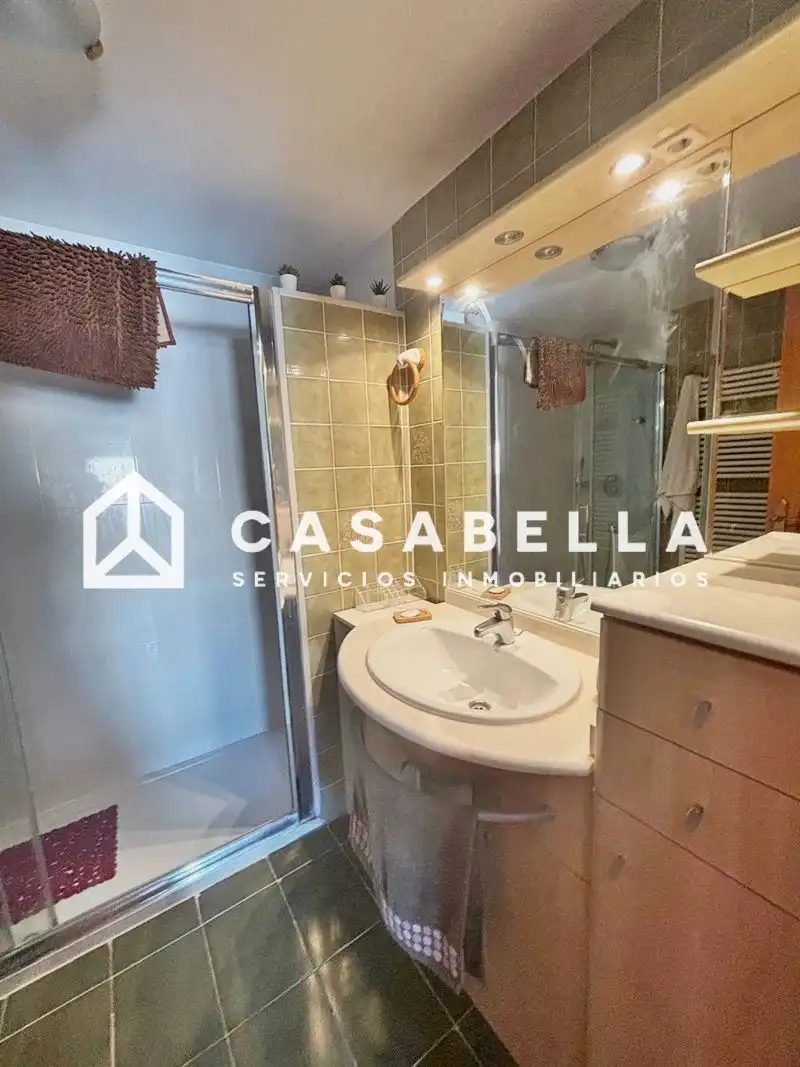Baño de Ático en venta en Valencia con Aire acondicionado, Calefacción y Terraza