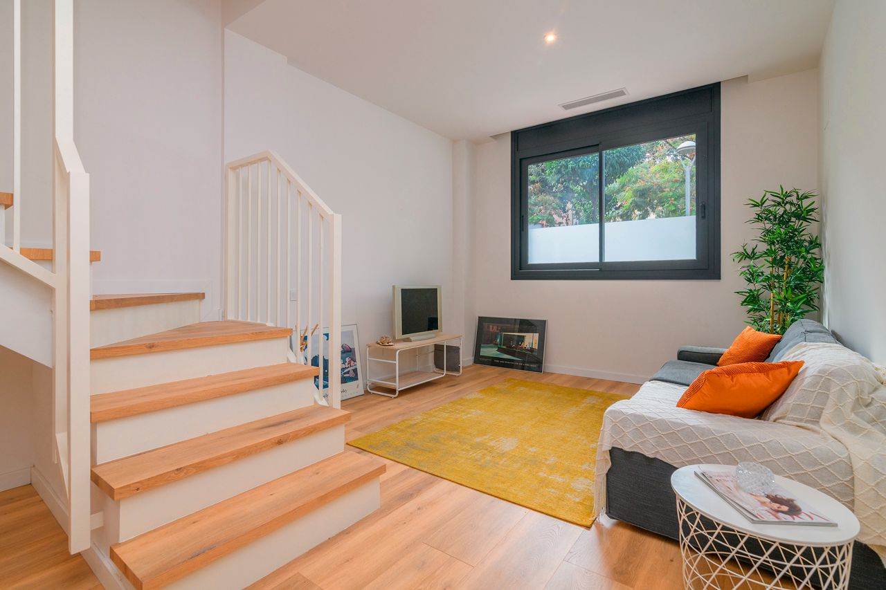 Flat for sale in Cornellà de Llobregat  with Air Conditioner, Heating and Parquet flooring