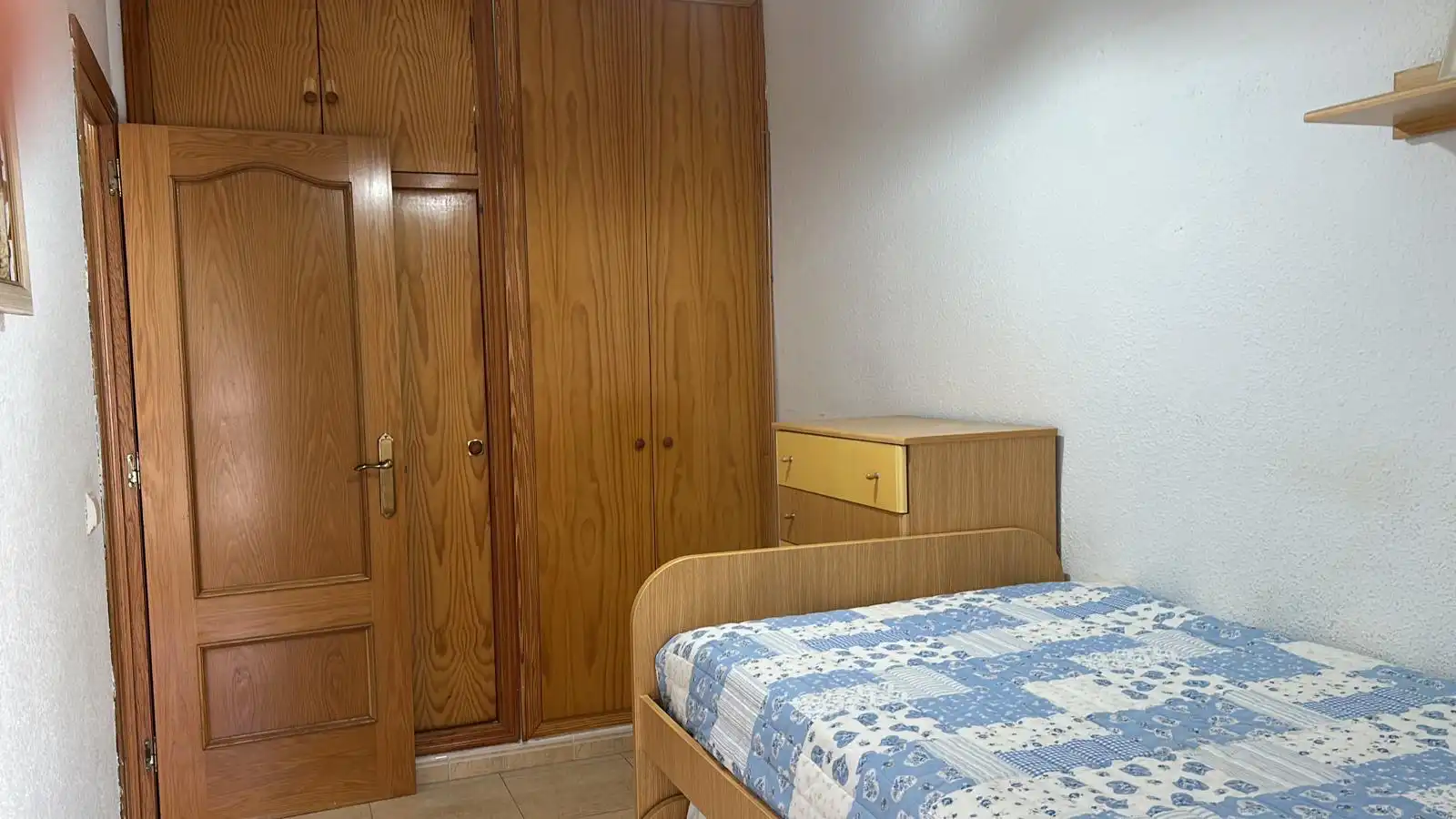 Schlafzimmer von Maisonette zum Verkauf in Santa Pola mit Klimaanlage, Heizung und Privatgarten