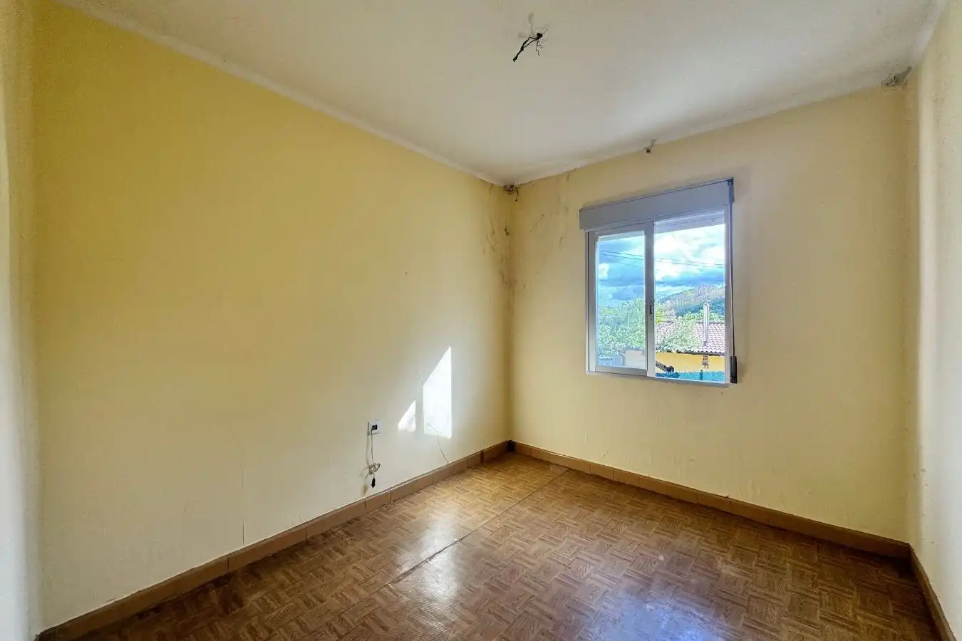 Bedroom of Houses for sale in Matallana de Torío  with Heating and Private garden