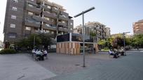 Außenansicht von Wohnung zum verkauf in  Granada Capital mit Terrasse und Balkon