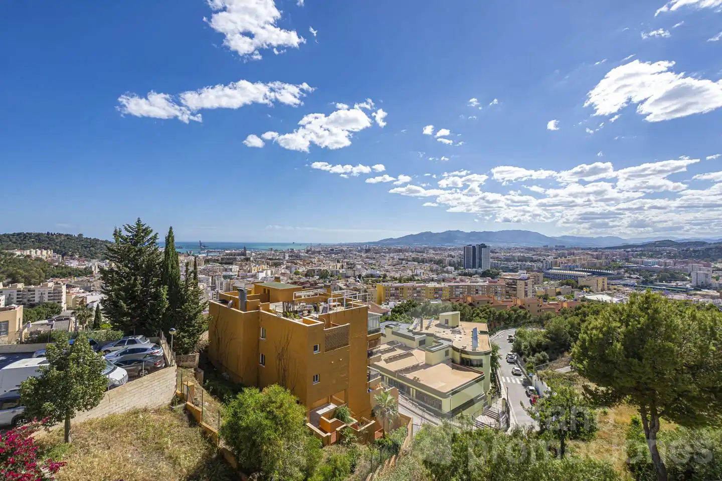 Außenansicht von Dachboden zum Verkauf in Málaga mit Terrasse und Gemeinschaftspool