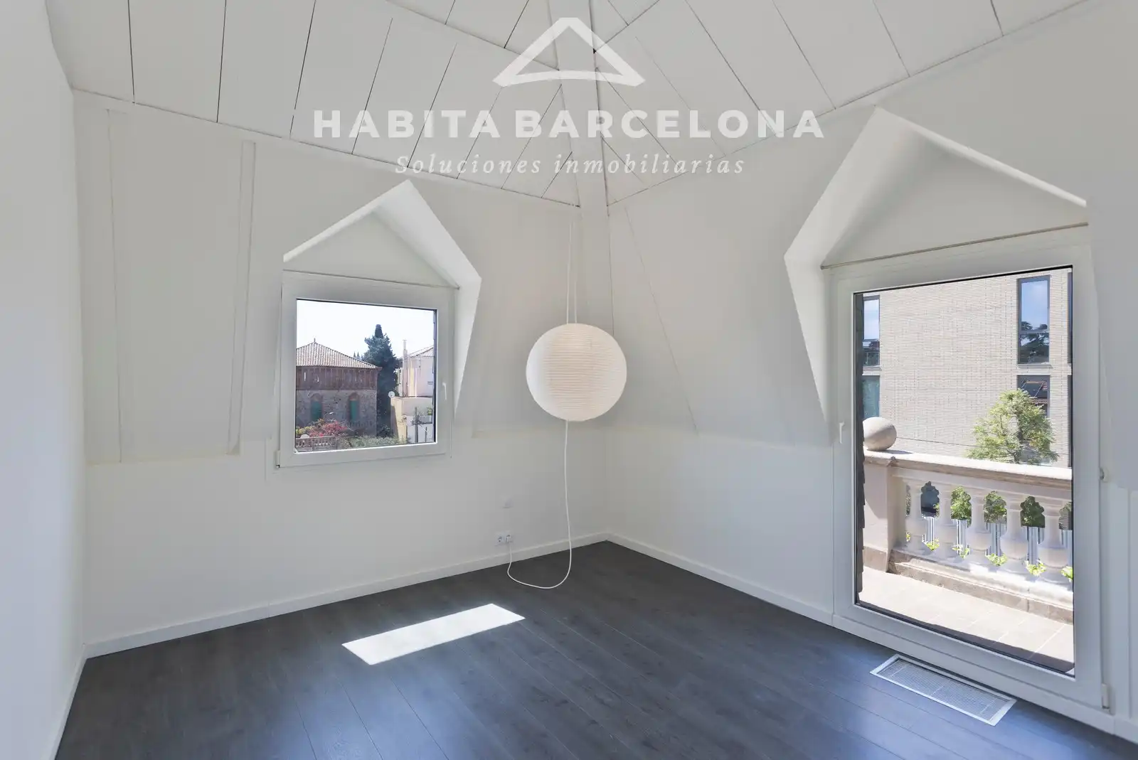 Dormitori de Casa o xalet de lloguer en Barcelona amb Aire condicionat, Calefacció i Jardí privat