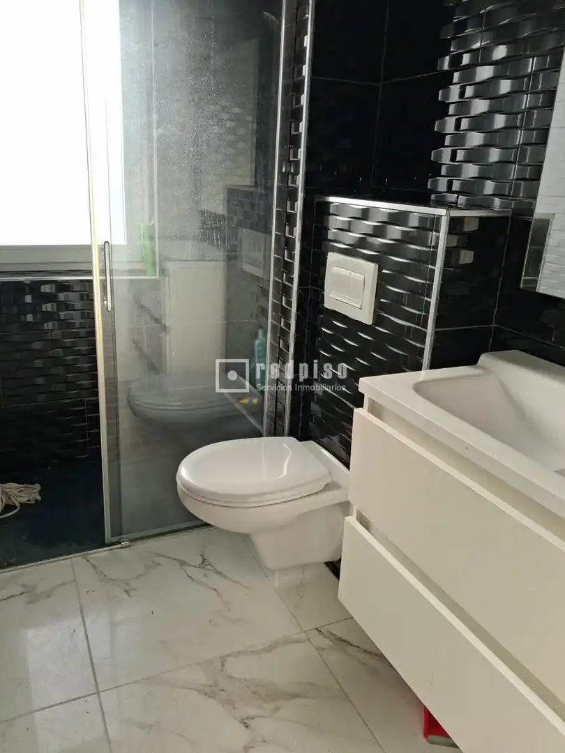 Bathroom of Flat for sale in Ferrol