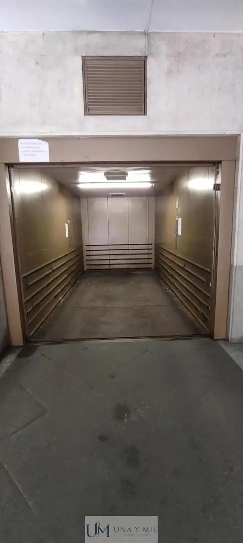 Parking de Piso en venta en Salamanca con Calefacción, Parquet y Terraza