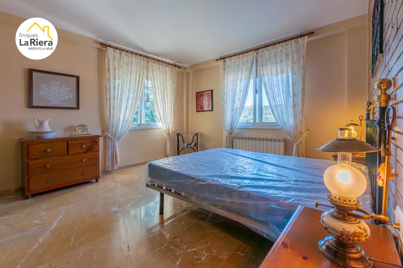 Bedroom of Houses for sale in Arenys de Munt