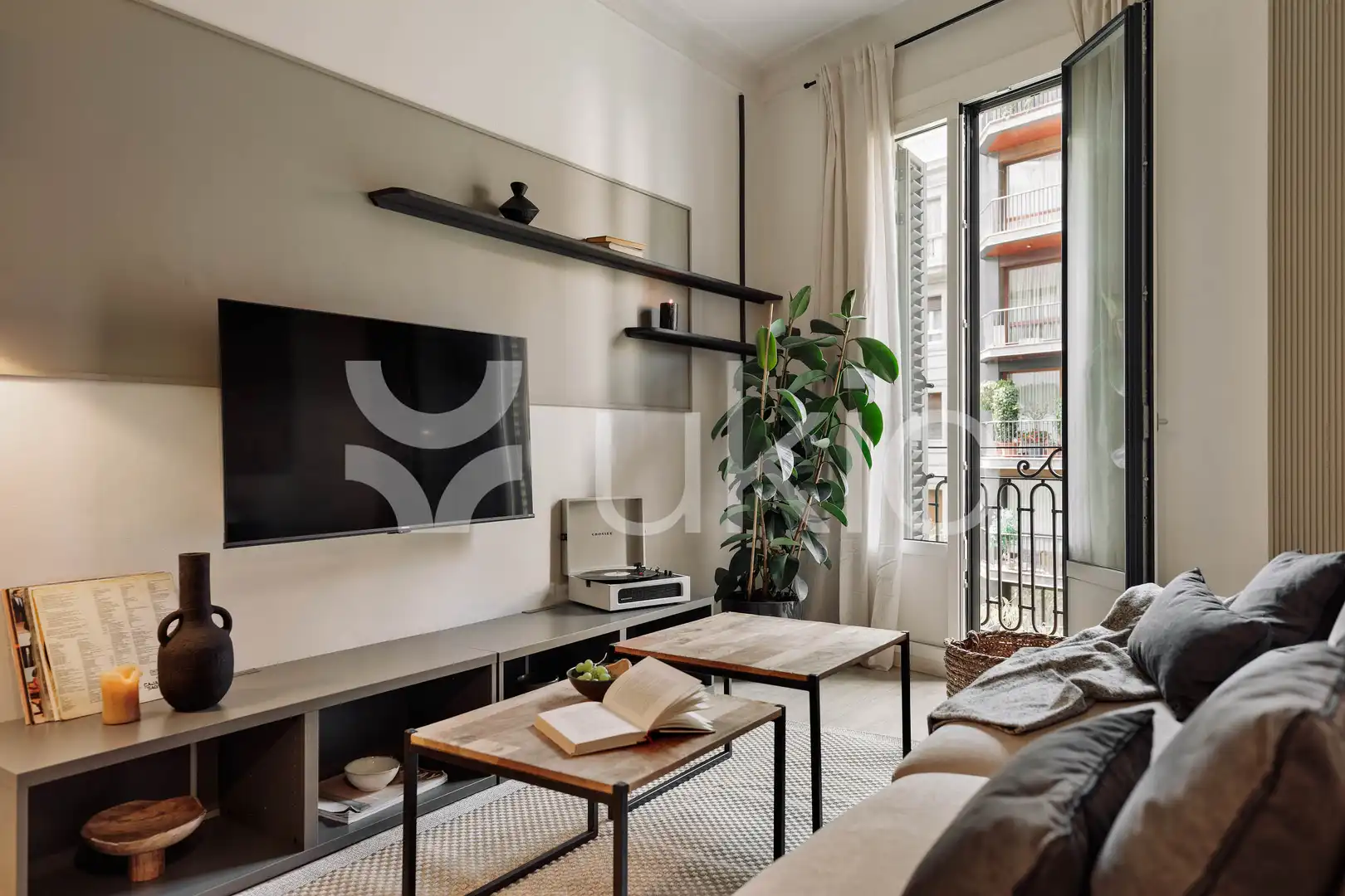 Living room of Apartments for rent in Barcelona  with Air Conditioner, Heating and Furnished