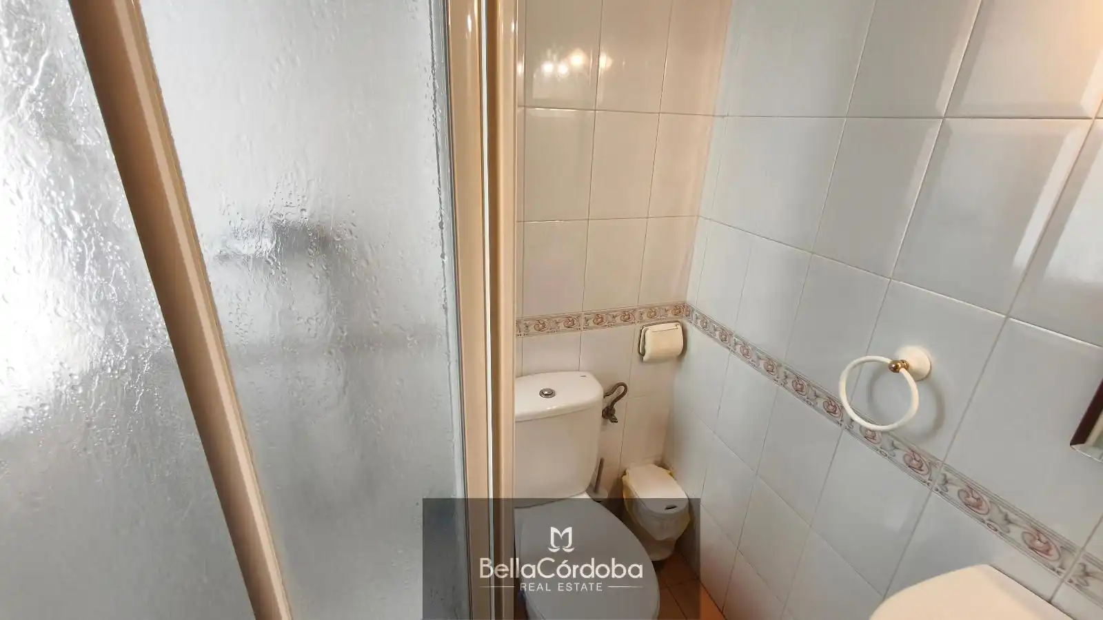 Bathroom of Flat for sale in Córdoba  with Air Conditioner, Heating and Terrace