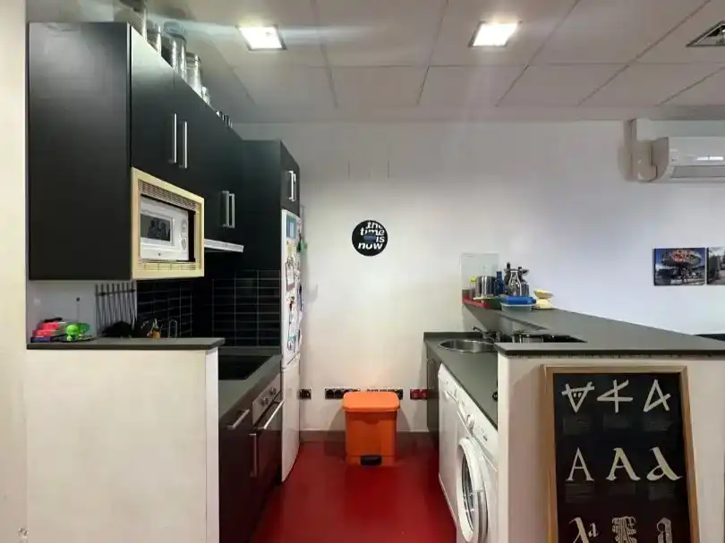Kitchen of Study for sale in Salamanca Capital  with Air Conditioner