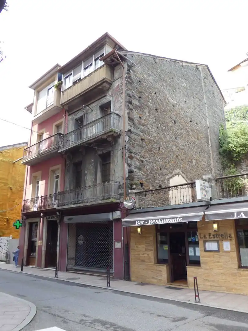 Adossat en venda a Valdés - Luarca
