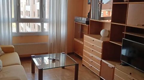 Foto 2 von Wohnung zur Miete in Calle de Monsacro, 11, Nuevo Gijón, Gijón