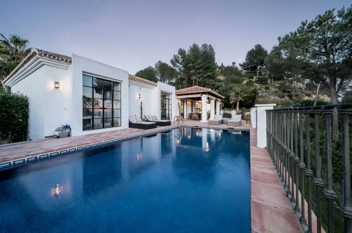 Villa con piscina in vendita a El Madroñal, imagen 9
